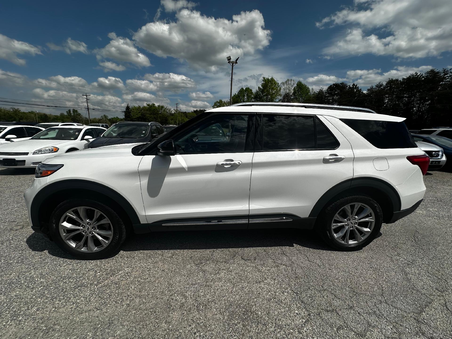 Used 2022 Ford Explorer Limited with VIN 1FMSK8FH9NGA06033 for sale in Farmville, VA