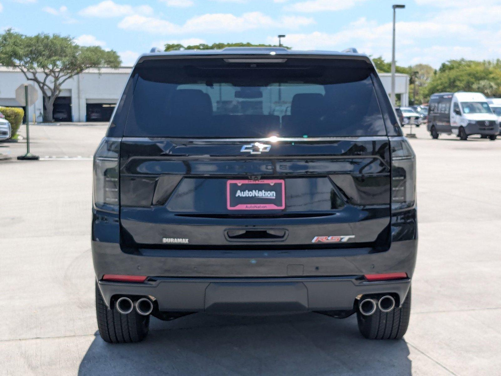 2025 Chevrolet Tahoe Vehicle Photo in PEMBROKE PINES, FL 33024-6534