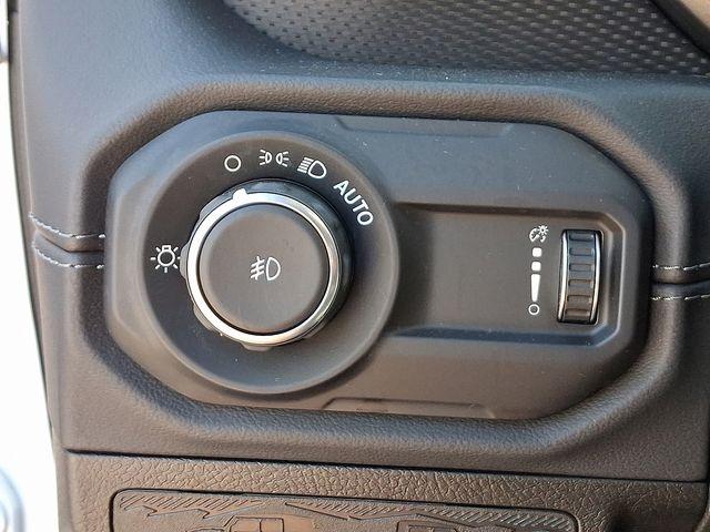 2024 Jeep Wrangler Vehicle Photo in DANBURY, CT 06810-5034