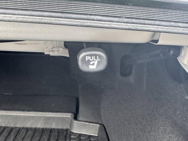 2022 Toyota Camry Vehicle Photo in LEOMINSTER, MA 01453-2952