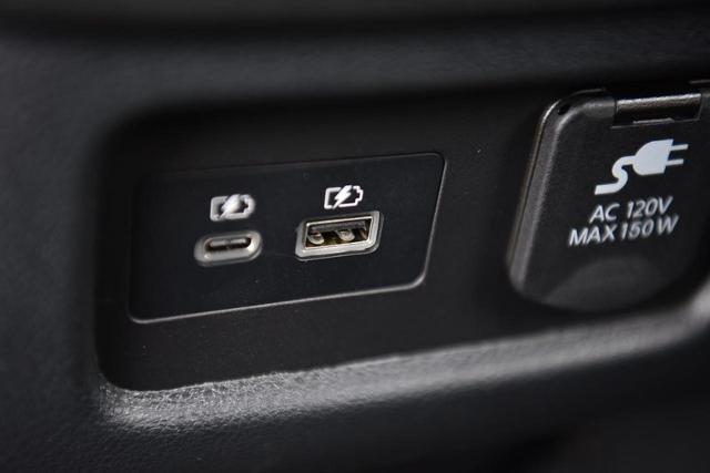 2025 Nissan Pathfinder Vehicle Photo in Ballwin, MO 63011