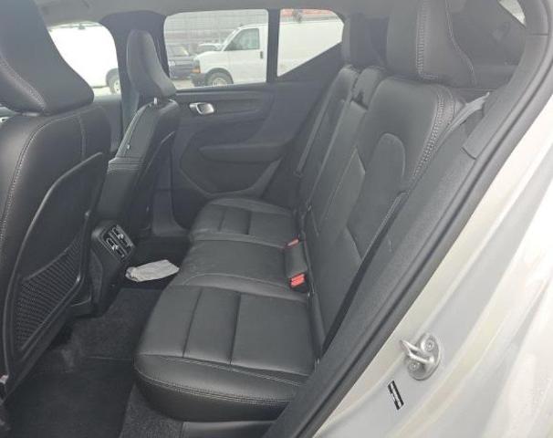 2025 Volvo XC40 Vehicle Photo in San Antonio, TX 78230