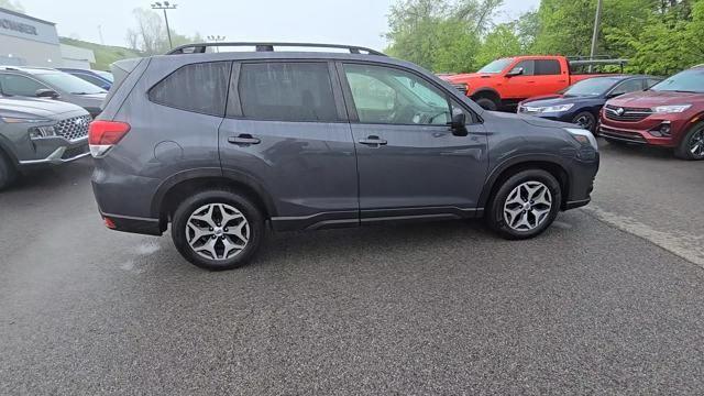 2022 Subaru Forester Vehicle Photo in Pleasant Hills, PA 15236