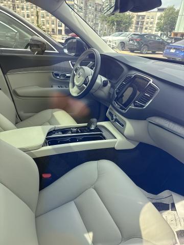 2025 Volvo XC90 Vehicle Photo in Houston, TX 77007
