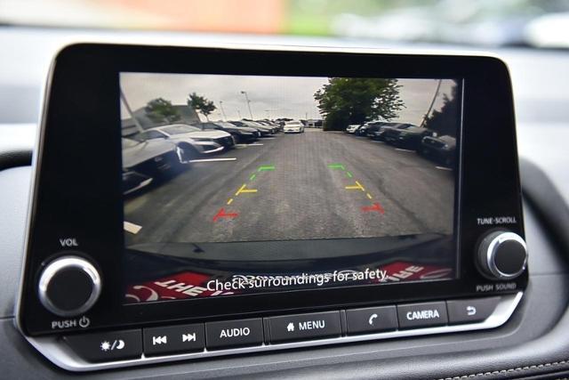 2024 Nissan Rogue Vehicle Photo in Ballwin, MO 63011