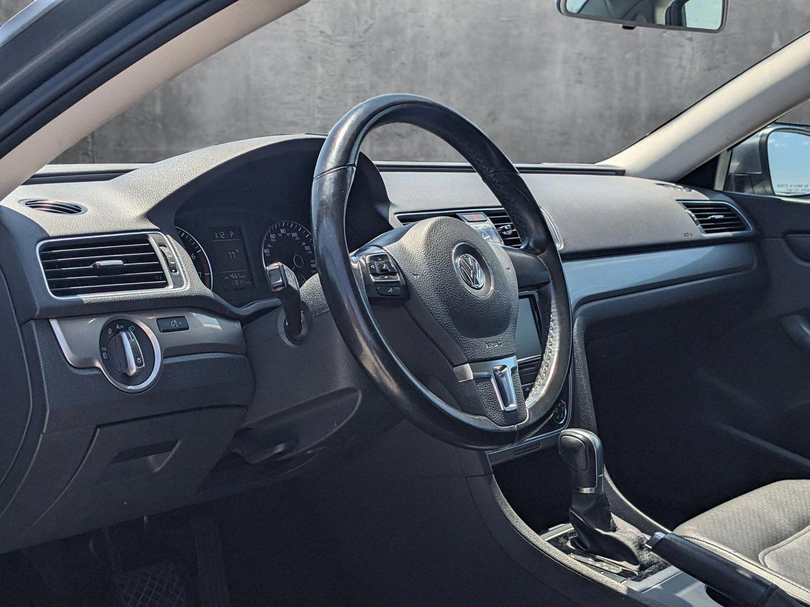 2015 Volkswagen Passat Vehicle Photo in MIAMI, FL 33172-3015