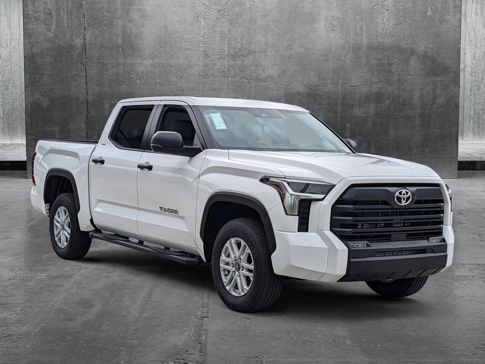 2025 Toyota Tundra 4WD Vehicle Photo in Davie, FL 33331