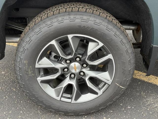 2025 Chevrolet Silverado 1500 Vehicle Photo in COLUMBIA, MO 65203-3903