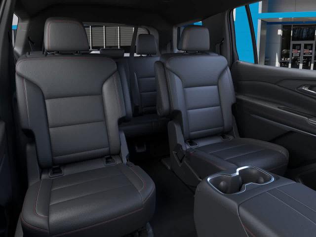 2025 Chevrolet Traverse Vehicle Photo in MOON TOWNSHIP, PA 15108-2571