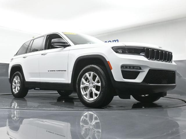 2023 Jeep Grand Cherokee Vehicle Photo in Cedar Rapids, IA 52402
