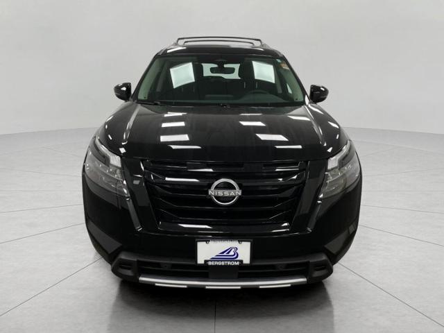 2025 Nissan Pathfinder Vehicle Photo in Appleton, WI 54913