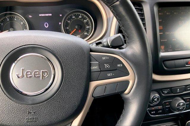 2015 Jeep Cherokee Vehicle Photo in KANSAS CITY, MO 64114-4502