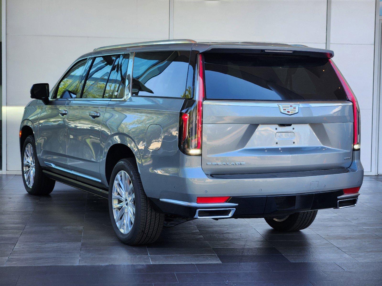 2024 Cadillac Escalade ESV Vehicle Photo in HOUSTON, TX 77079-1502