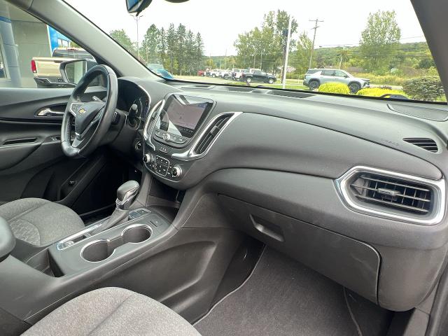 2022 Chevrolet Equinox Vehicle Photo in BOSTON, NY 14025-9684