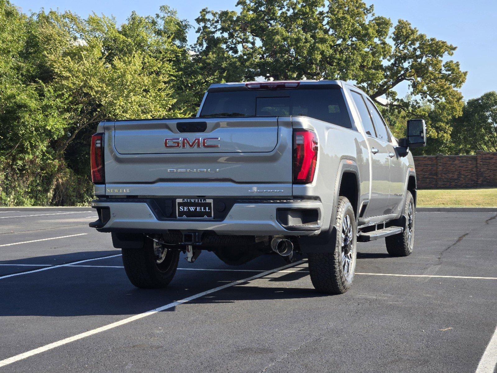 2025 GMC Sierra 2500 HD Vehicle Photo in DALLAS, TX 75209-3016