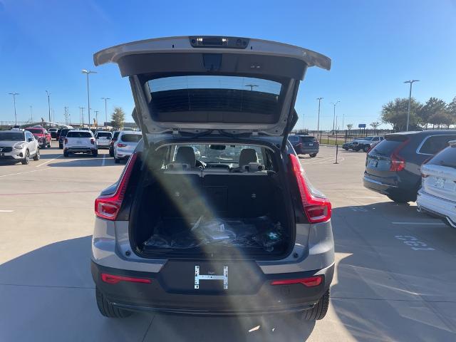 2025 Volvo XC40 Vehicle Photo in Grapevine, TX 76051