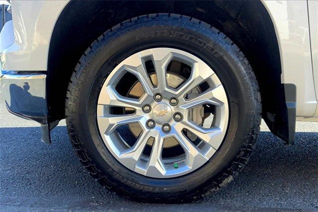 2024 Chevrolet Silverado 1500 Vehicle Photo in TOPEKA, KS 66609-0000