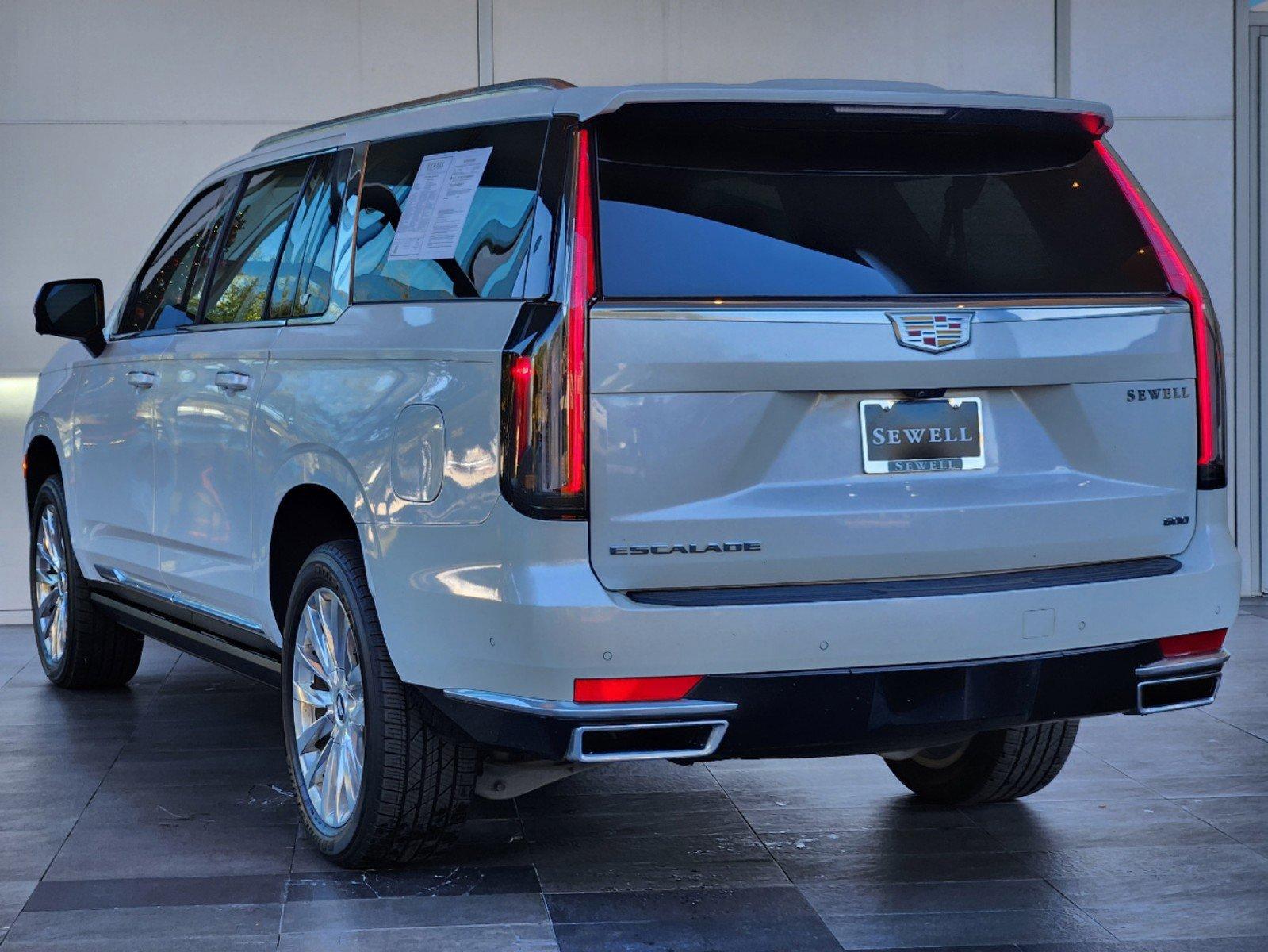 2022 Cadillac Escalade ESV Vehicle Photo in HOUSTON, TX 77079-1502