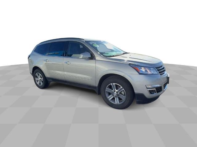 Used 2017 Chevrolet Traverse 2LT with VIN 1GNKVHKD9HJ209579 for sale in Lewiston, MN