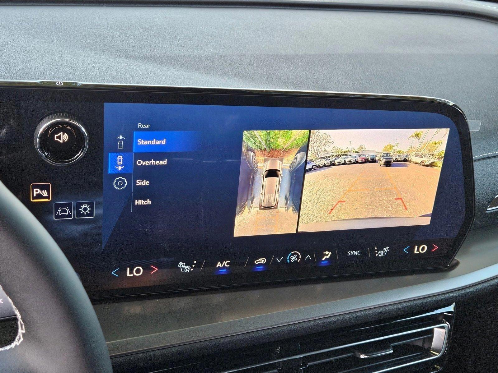 2025 Chevrolet Traverse Vehicle Photo in GREENACRES, FL 33463-3207