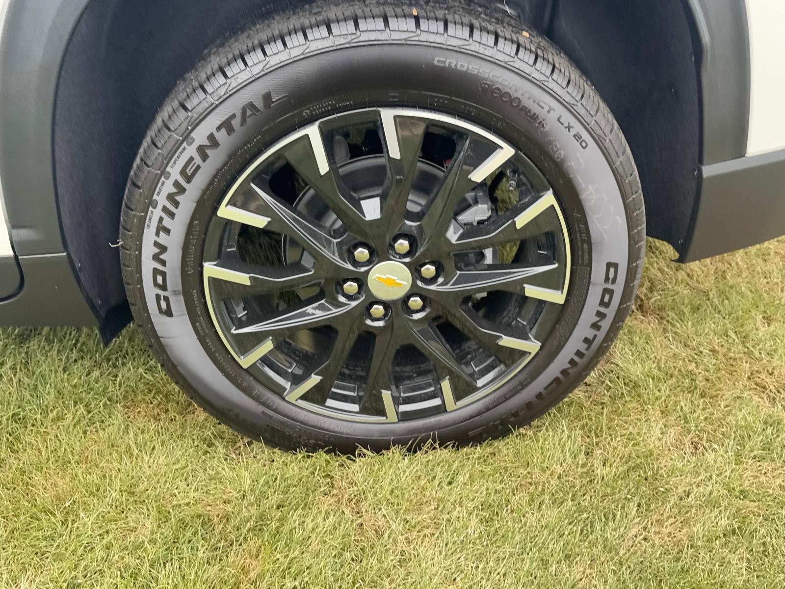 2025 Chevrolet Traverse Vehicle Photo in LOS ANGELES, CA 90007-3794