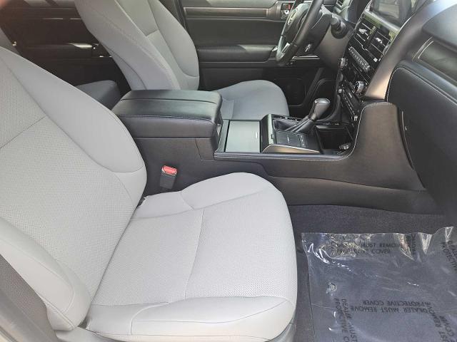 2023 Lexus GX 460 Vehicle Photo in FORT WORTH, TX 76132