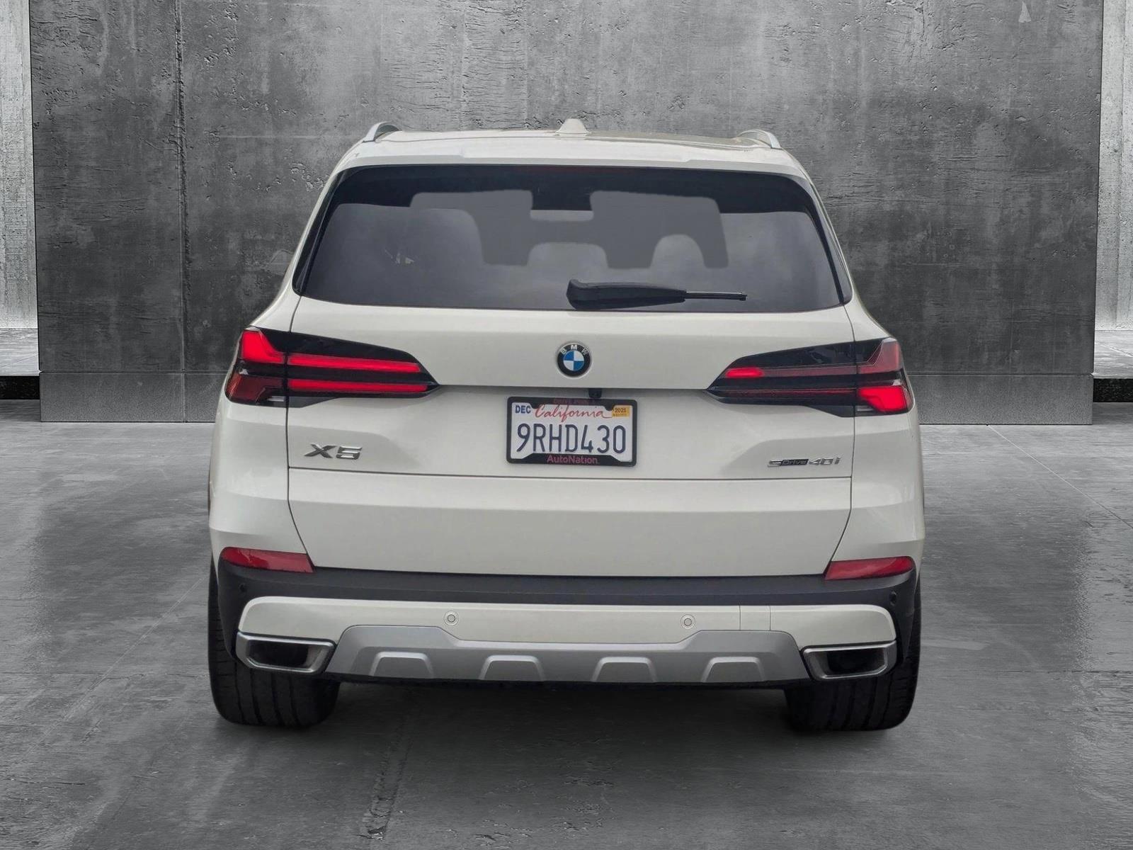 2025 BMW X5 sDrive40i Vehicle Photo in Valencia, CA 91355