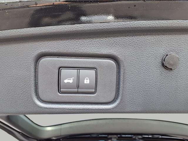 2025 Nissan Pathfinder Vehicle Photo in Oshkosh, WI 54904