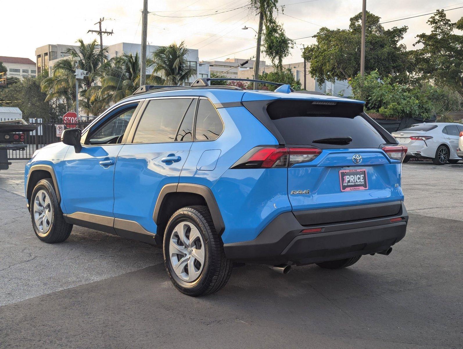 2019 Toyota RAV4 Vehicle Photo in MIAMI, FL 33134-2699
