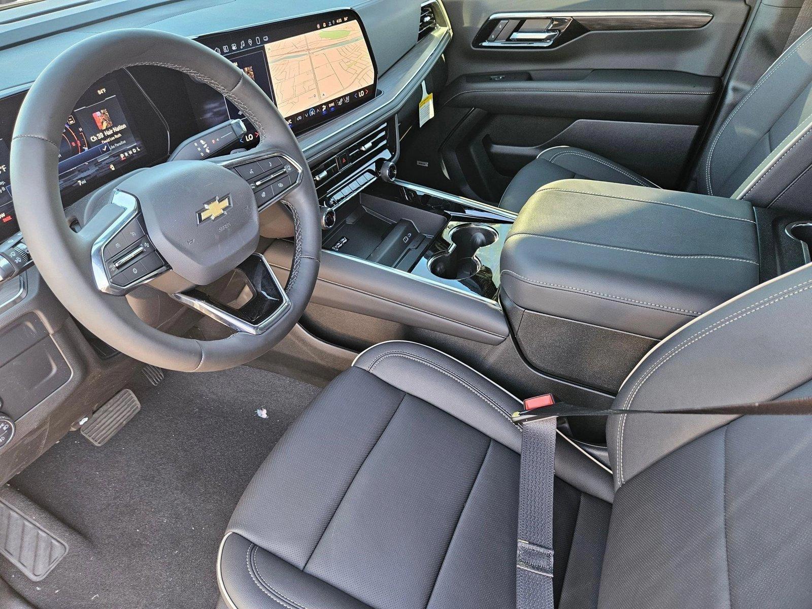 2025 Chevrolet Suburban Vehicle Photo in PEORIA, AZ 85382-3715