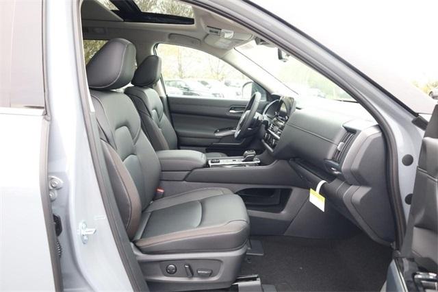 2025 Nissan Pathfinder Vehicle Photo in Hazelwood, MO 63042