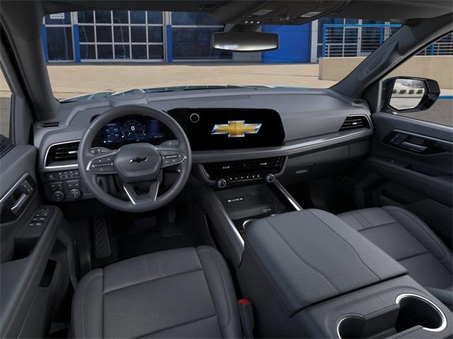 2025 Chevrolet Suburban Vehicle Photo in ENGLEWOOD, CO 80113-6708