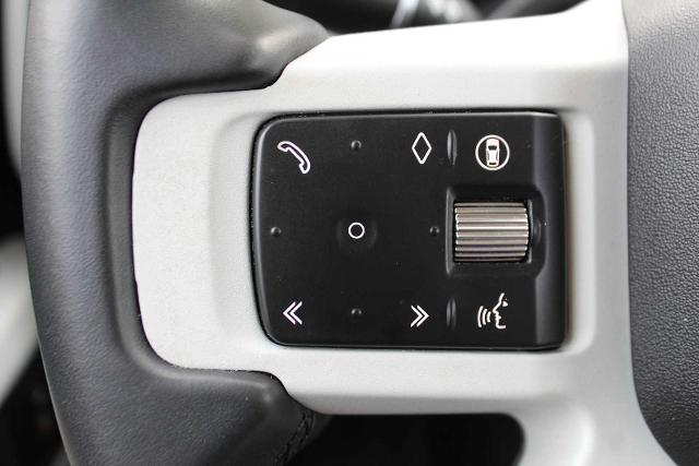 2024 Defender Vehicle Photo in HOUSTON, TX 77090