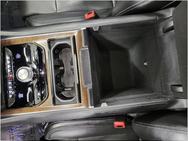 2022 Jeep Grand Wagoneer Vehicle Photo in Kaukauna, WI 54130