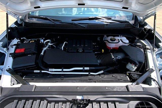 2025 Chevrolet Silverado 1500 Vehicle Photo in KANSAS CITY, MO 64114-4502