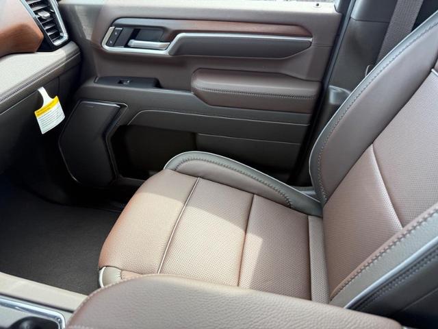 2025 GMC Sierra 2500 HD Vehicle Photo in COLUMBIA, MO 65203-3903