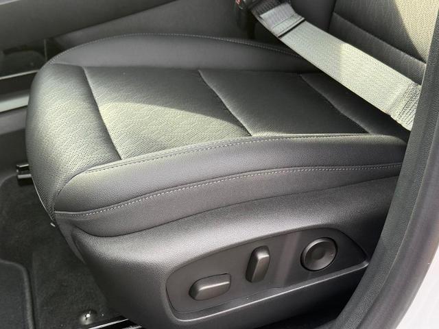 2026 Chevrolet Equinox Vehicle Photo in COLUMBIA, MO 65203-3903