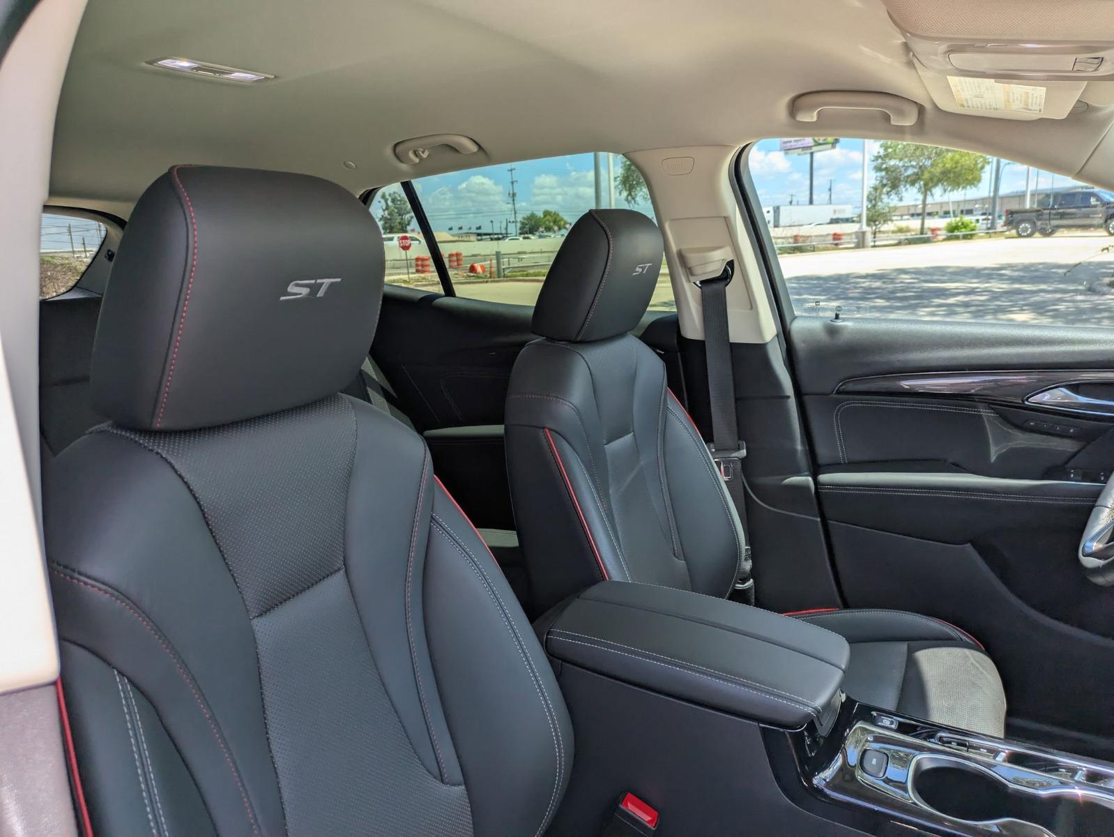 2023 Buick Envision Vehicle Photo in SELMA, TX 78154-1460