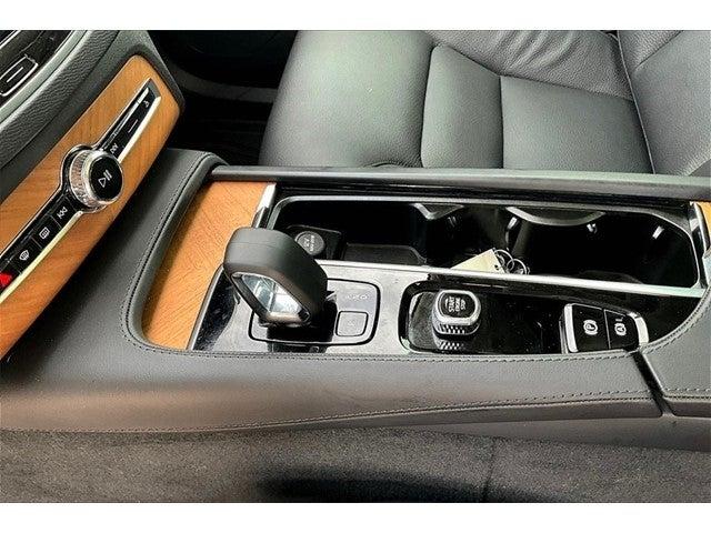 2024 Volvo XC90 Recharge Plug-In Hybrid Vehicle Photo in Grapevine, TX 76051