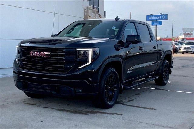 2022 GMC Sierra 1500 Vehicle Photo in TOPEKA, KS 66609-0000