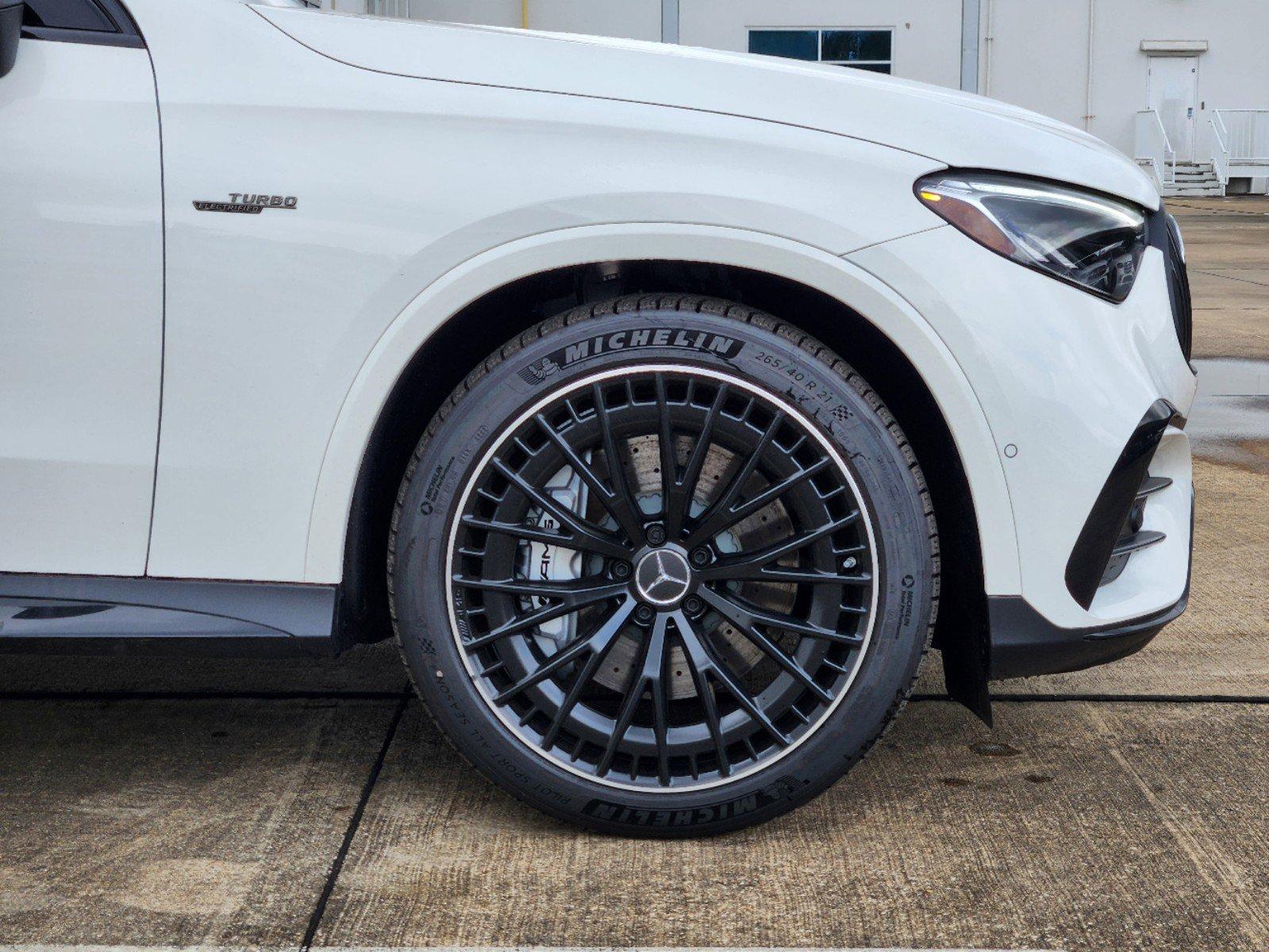 2024 Mercedes-Benz GLC Vehicle Photo in HOUSTON, TX 77079