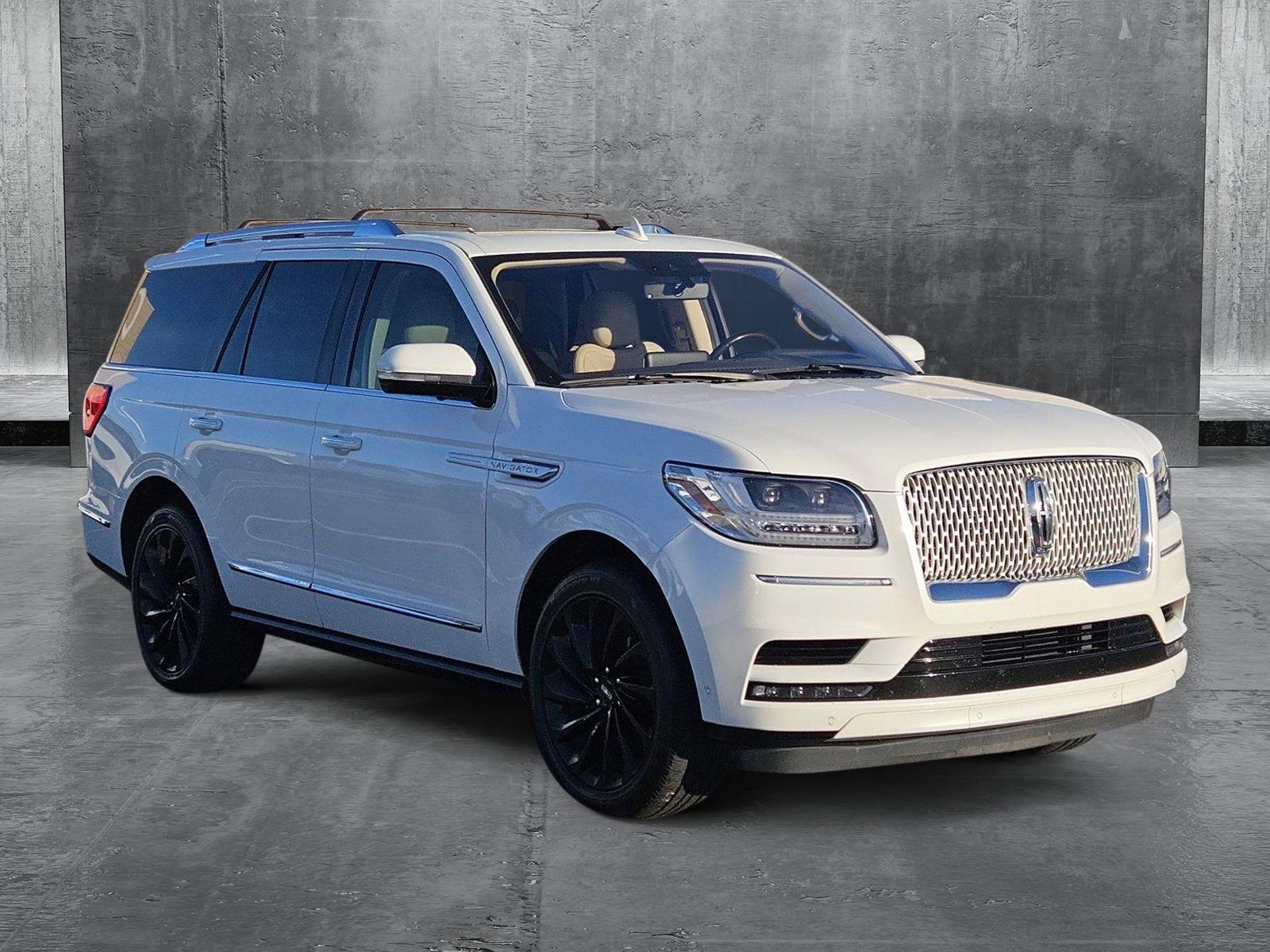 2020 Lincoln Navigator Vehicle Photo in GILBERT, AZ 85297-0446