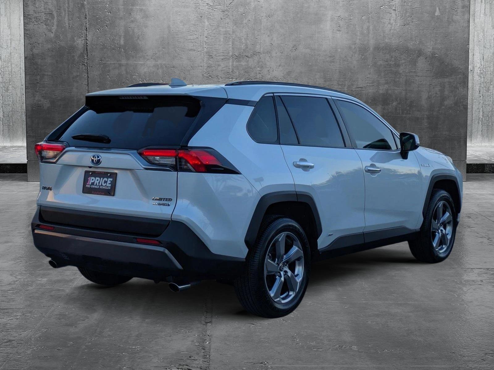 2020 Toyota RAV4 Vehicle Photo in Clearwater, FL 33761