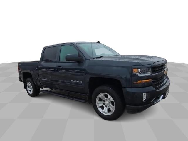 Used 2018 Chevrolet Silverado 1500 LT with VIN 3GCUKREC6JG577745 for sale in Hibbing, Minnesota