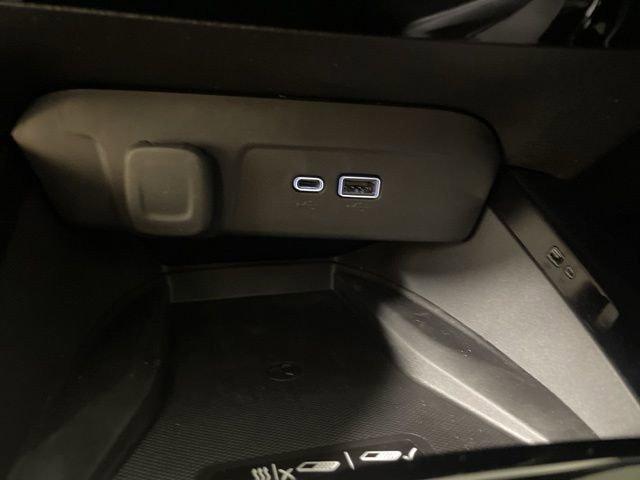 2025 Chevrolet Trax Vehicle Photo in PHOENIX, AZ 85014-3381
