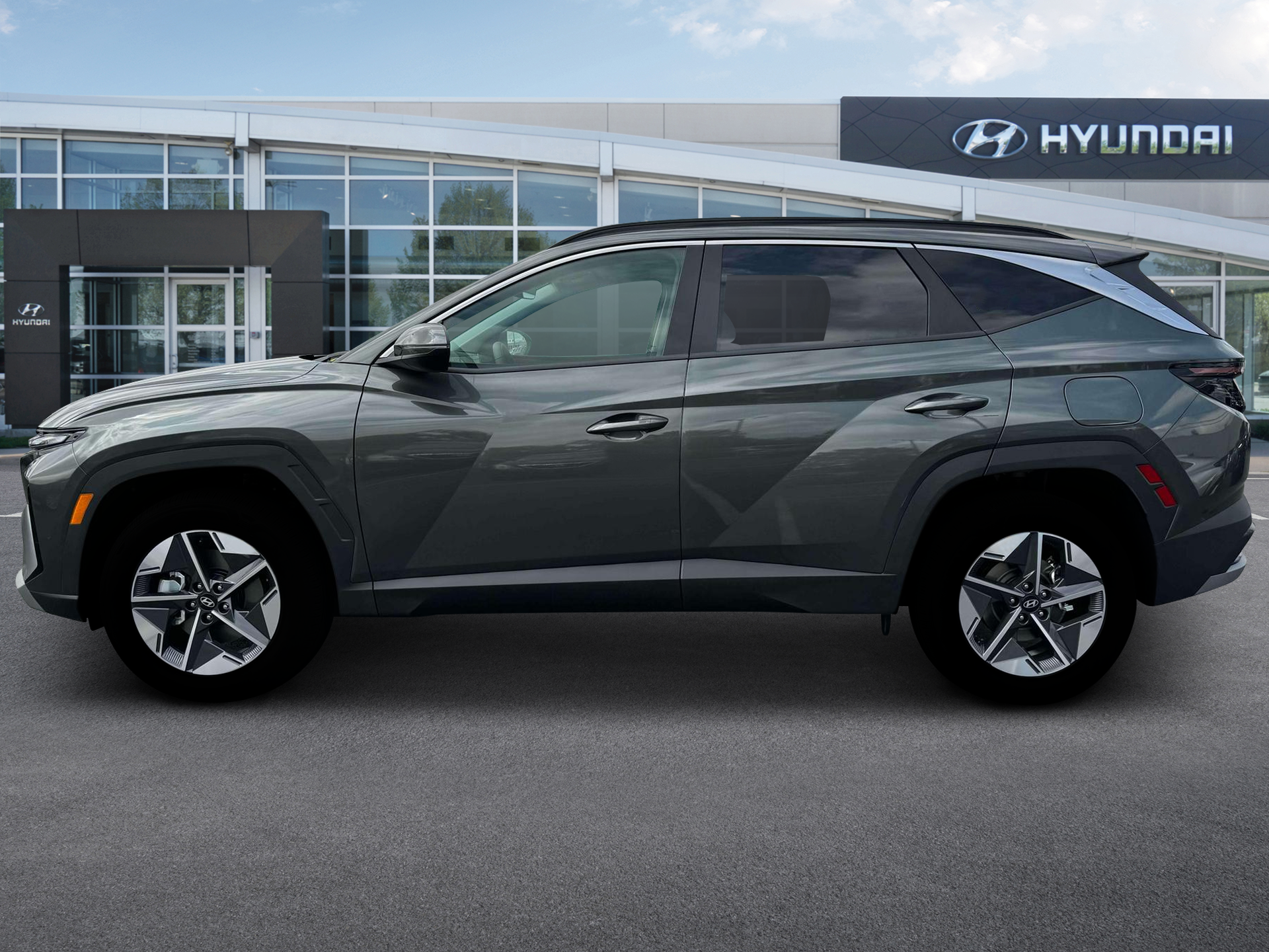 2025 Hyundai TUCSON Hybrid Vehicle Photo in Appleton, WI 54913