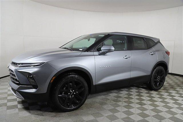 2025 Chevrolet Blazer Vehicle Photo in MEDINA, OH 44256-9001