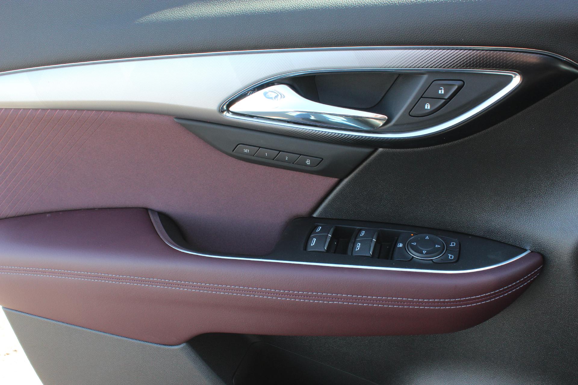 2025 Buick Envision Vehicle Photo in AURORA, CO 80012-4011