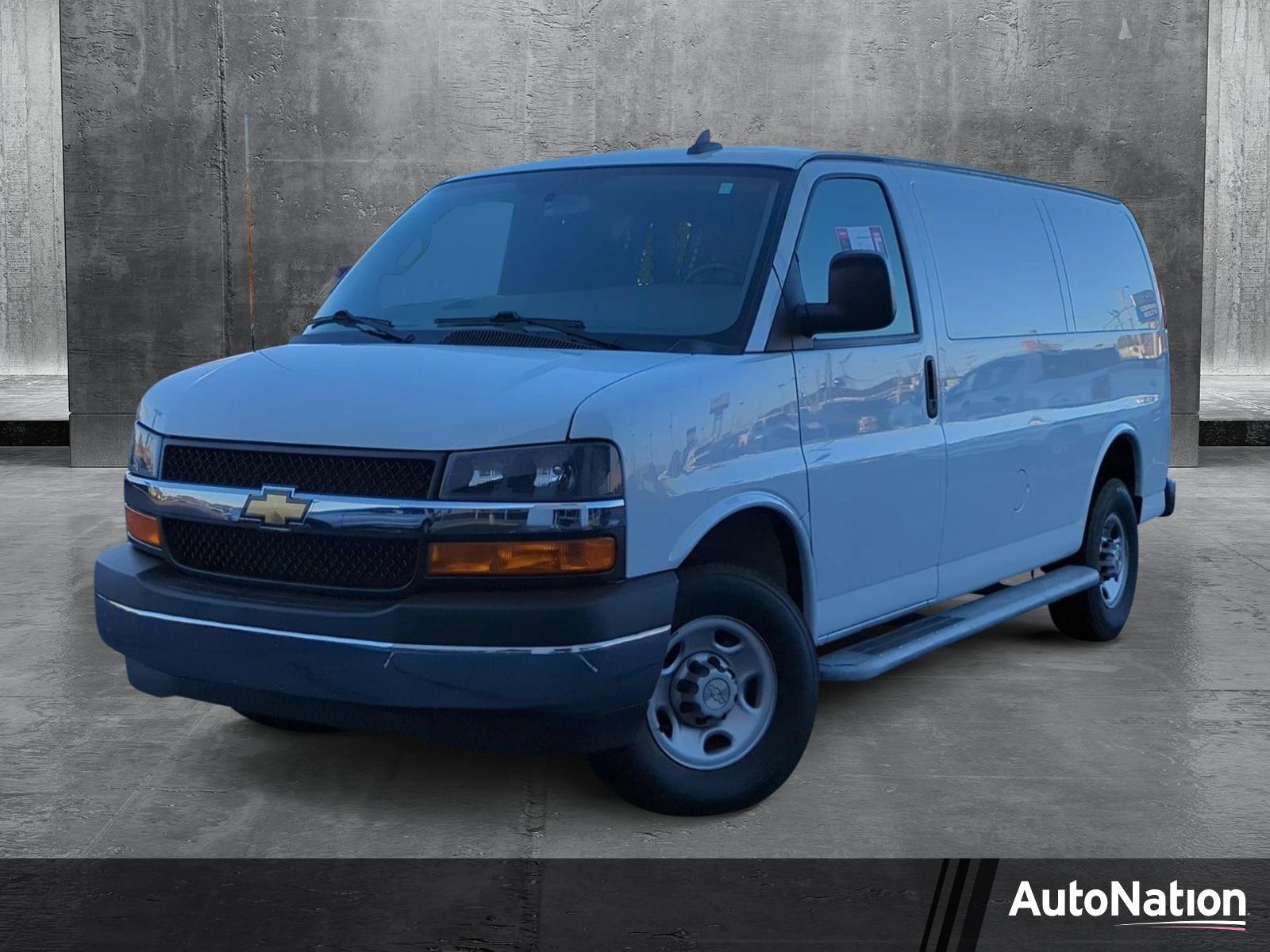 2022 Chevrolet Express Cargo 2500 Vehicle Photo in MEMPHIS, TN 38115-1503