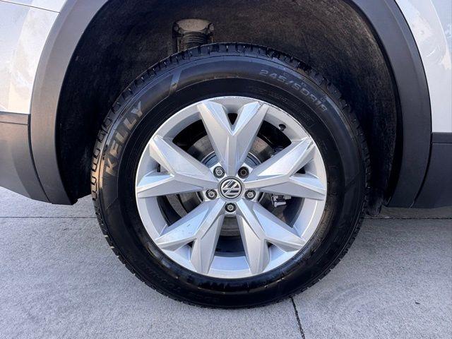 2019 Volkswagen Atlas Vehicle Photo in DELRAY BEACH, FL 33483-3294